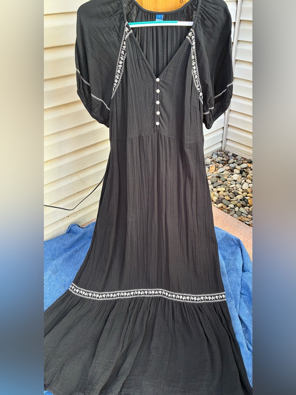 Old Navy Black Maxi Dress with White Embroidered Trim size L